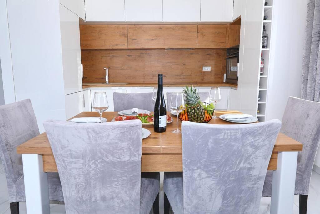 Apartman Chiara Galovac  Екстериор снимка